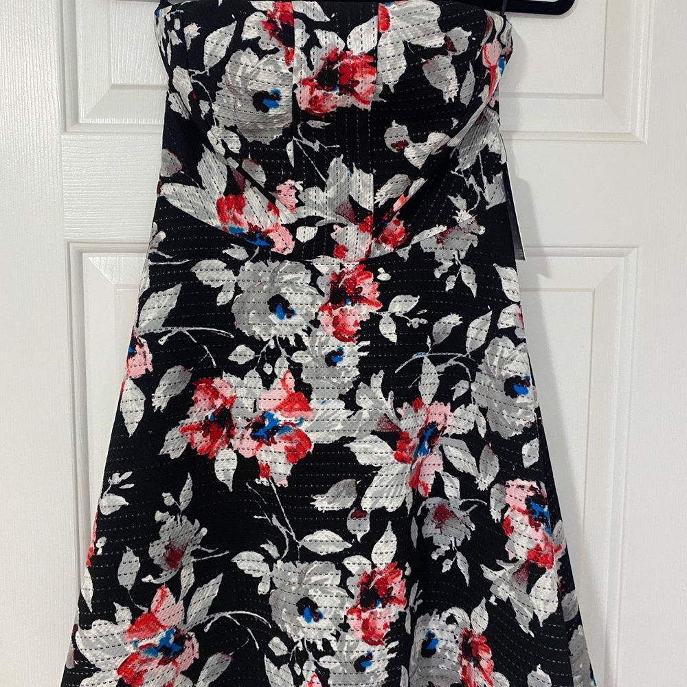 Express strapless floral dress, brand new!